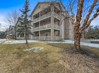 13050 W Bluemound Rd UNIT 103, Elm Grove, WI 53122