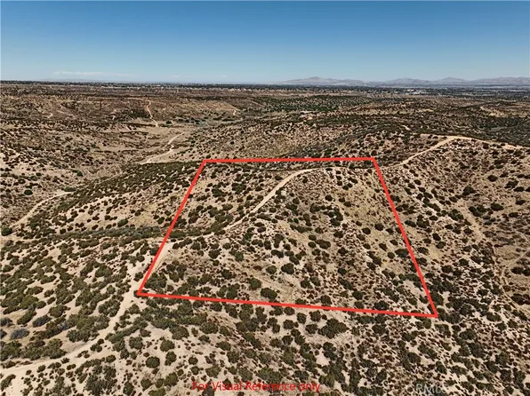 757 Summit Valley Rd, Hesperia, CA 92345