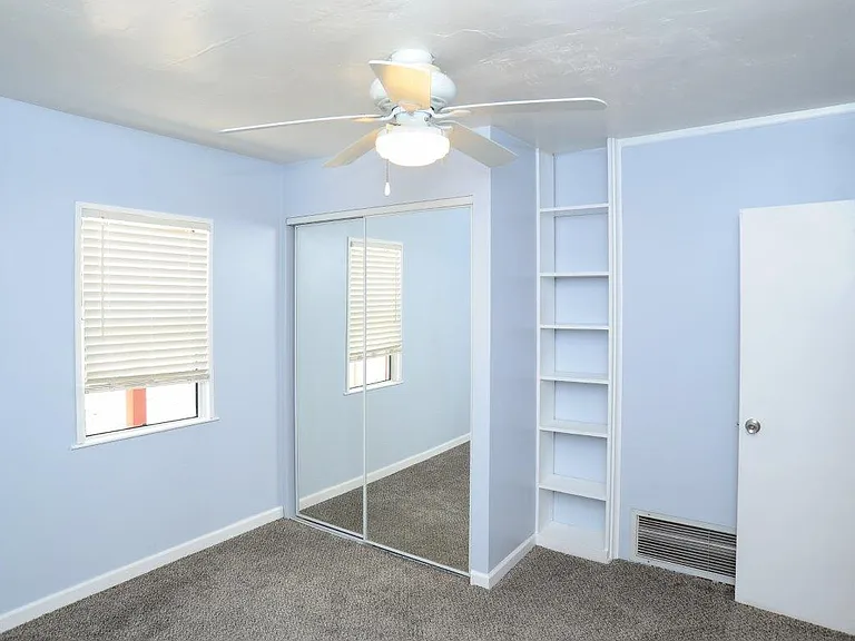 3326 E Elida St — Photo 15