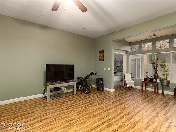 4th image of 3353 Mendocino Forest St