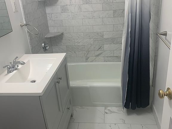 3rd image of 217 Rock St APT H5