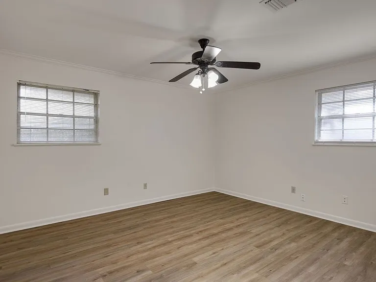 421 Kim Dr — Photo 10