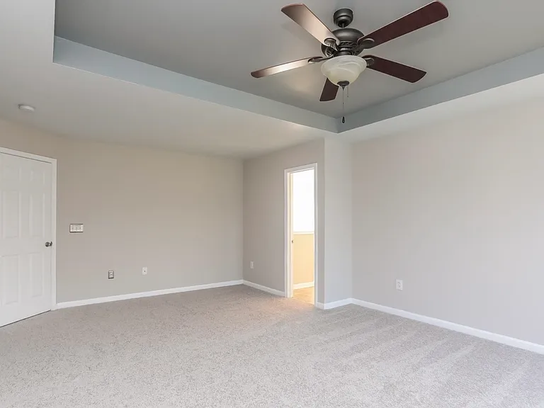 5008 Miller Dr — Photo 7