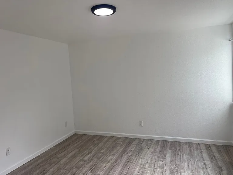 721 Oak St Downtown Stockton — Photo 7