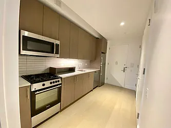 Rented by Red Apple Group