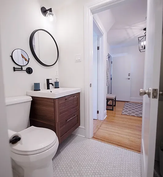 858 Bronson Ave #B — Photo 15