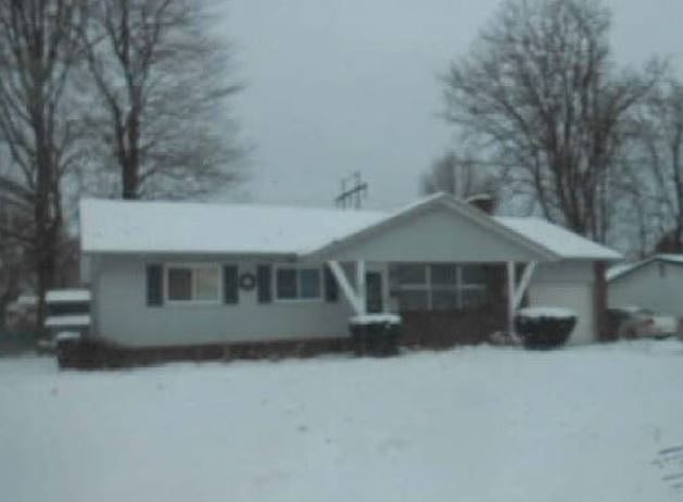 2nd image of 1526 Arthur Dr NW