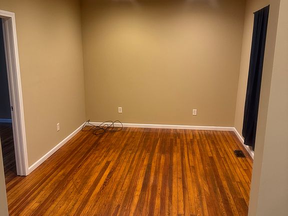 2nd image of 34 Marion St #2