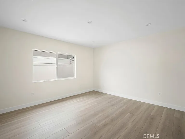 2657 N Brighton St — Photo 9