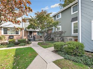 525 Glendale Ave UNIT 525, Bridgeport, CT 06606