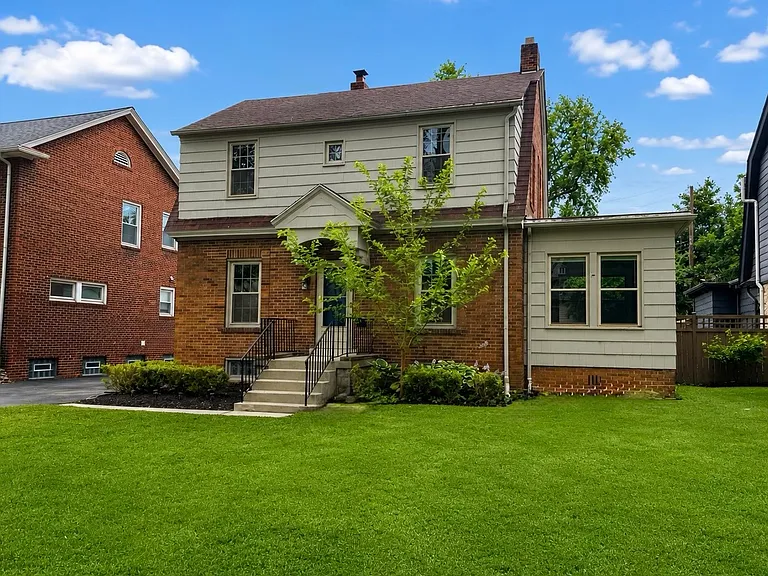 2449 Dale Ave — Photo 4