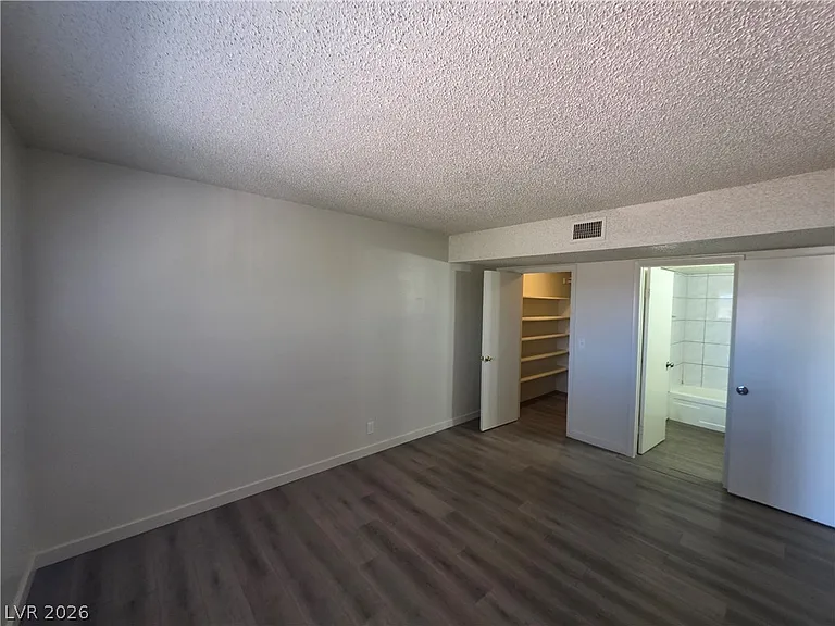 615 S Royal Crest Cir #10 — Photo 34