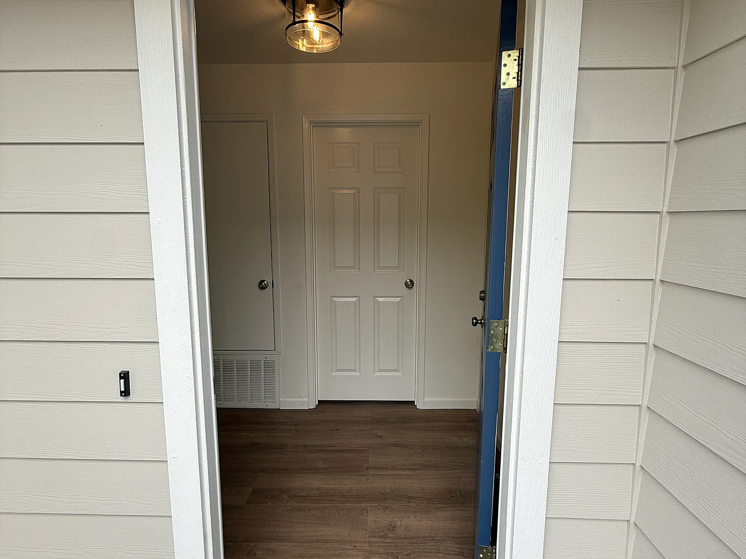2 bed, 1200 sqft, $2,800 — Photo 4