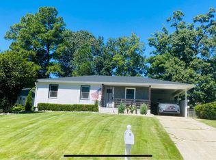 662 Edgehill Rd, Fayetteville, NC 28314