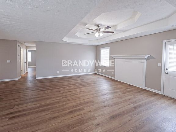 4th image of 200 Falcon Ridge Dr