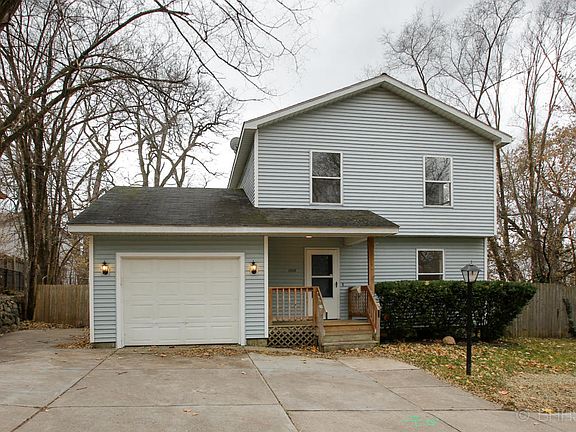 2nd image of 1300 Sherwood Ave