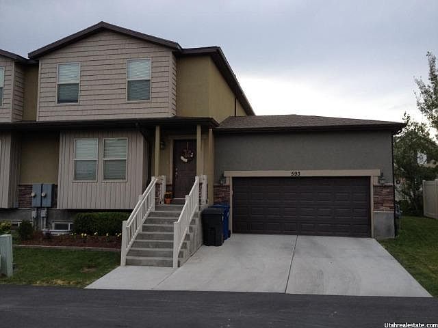 1st image of 593 W Goldenrod Way