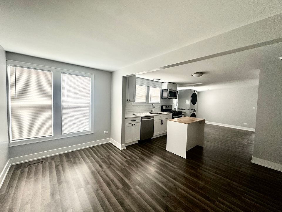 Kitchen/Living area