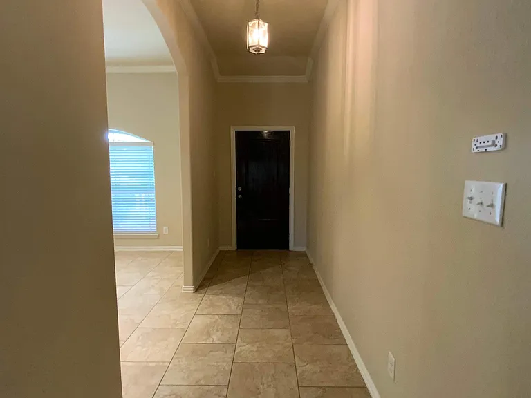 728 Olaf Dr — Photo 11