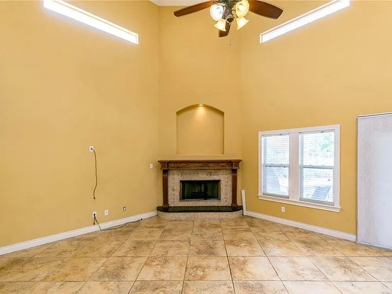 14221 Punta Bonaire Dr — Photo 21