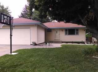 1724 Urbana Ln, Lincoln, NE 68505