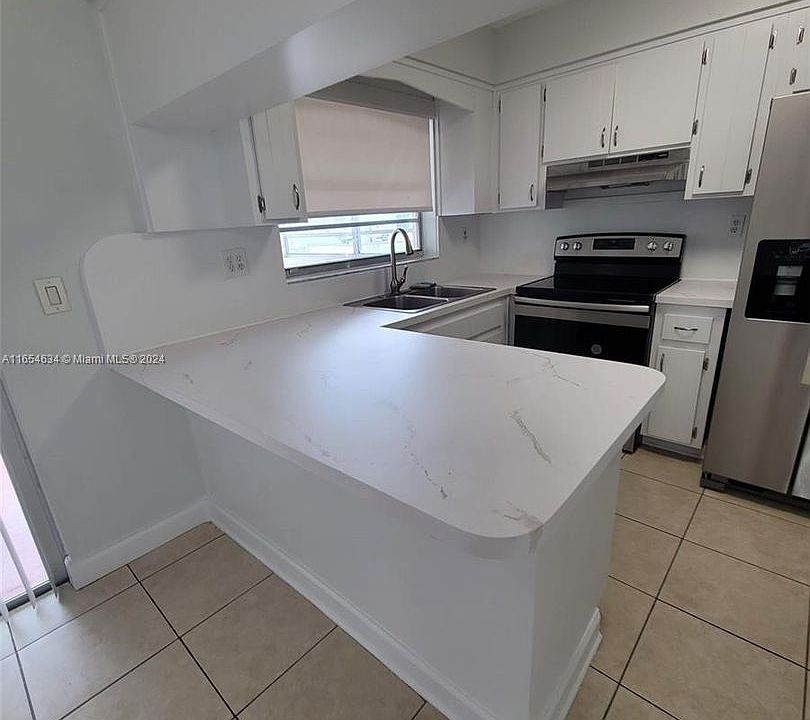 1st image of 10860 NW 1st Ln