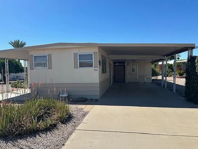 466 S 81st Pl — Photo 2