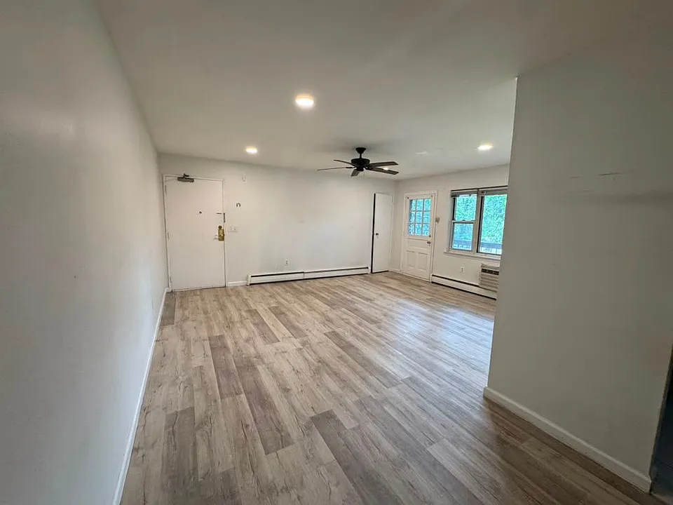55 Gill Ln #58