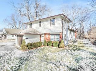 12709 12th St, Grandview, MO 64030