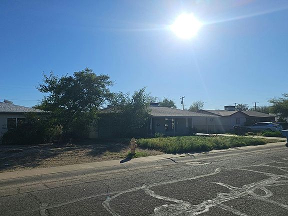 3rd image of 3019 W Griswold Rd