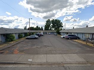 310 42nd St #12, Springfield, OR 97478