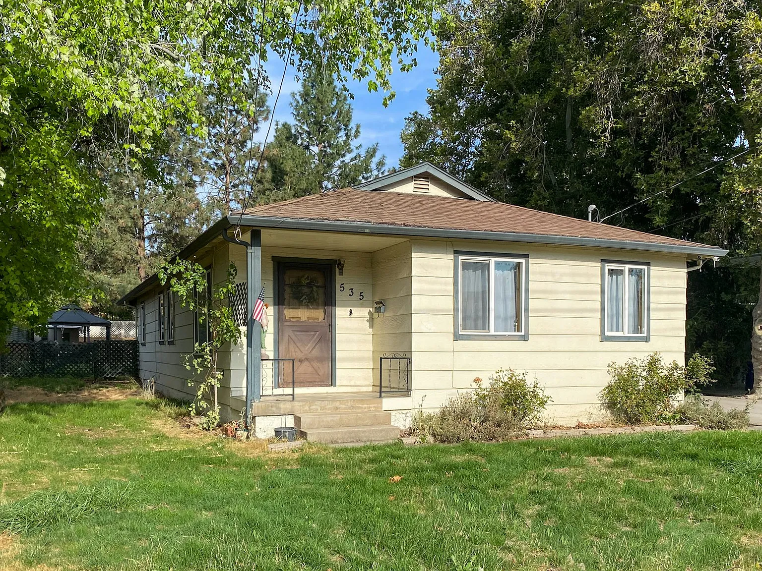 535 3rd St photo 1