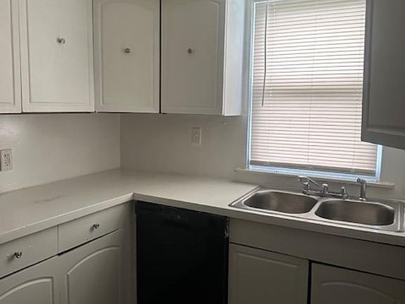 5th image of 3338 S Annabelle St