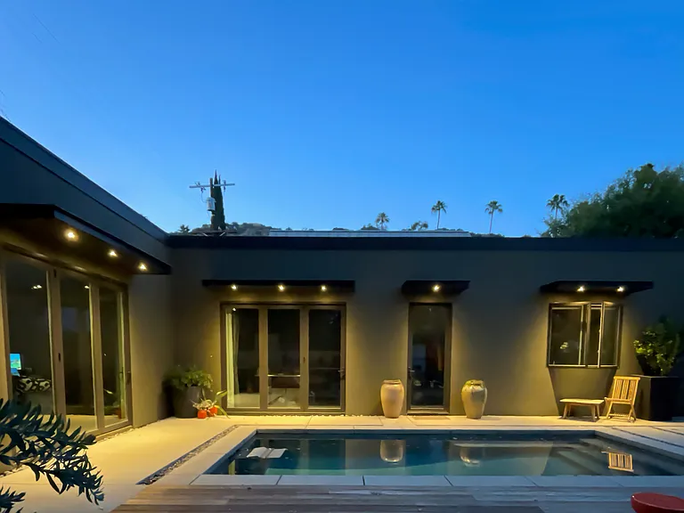 5285 N College View Ave — Photo 1