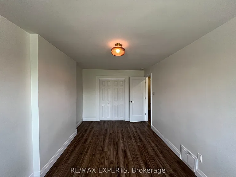 366 Lauder Ave #2 — Photo 9
