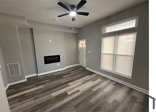 1st image of 5340 Maple Ave