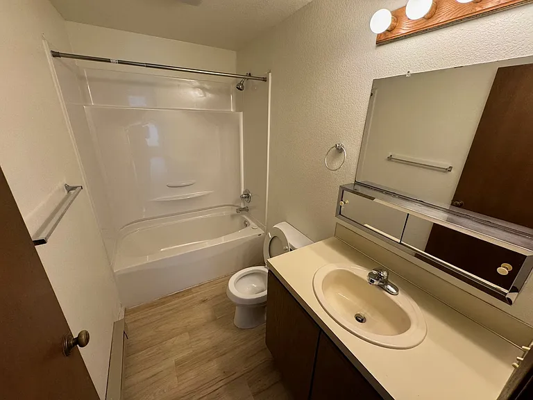 2150 Douglas Ave #1 — Photo 6