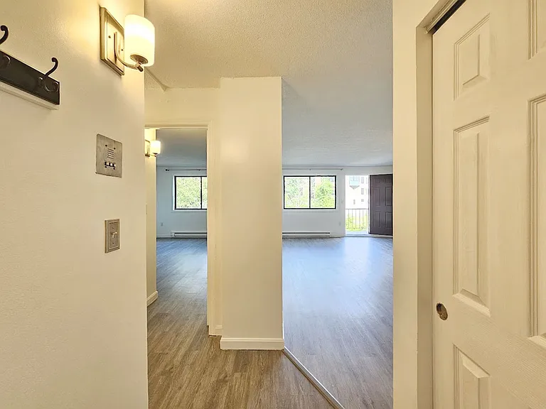 10 Rutledge St #3G — Photo 2