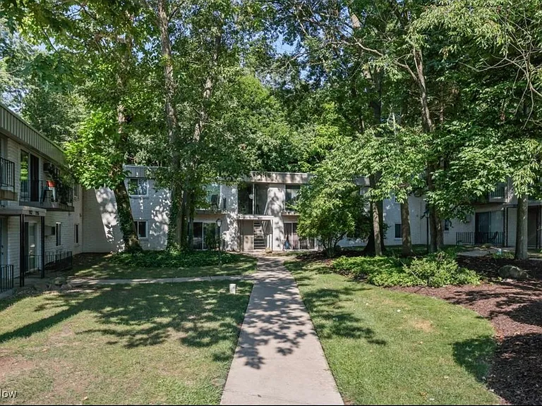 980 S Lincoln St — Photo 23