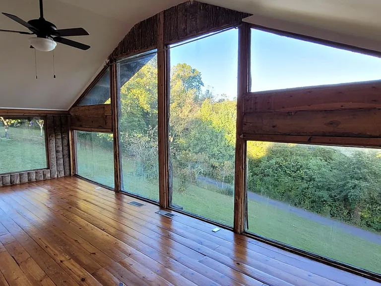 185 Pumpkin Hollow Rd — Photo 12