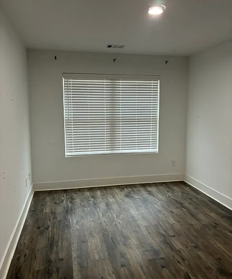 517 S Forest Ave — Photo 11