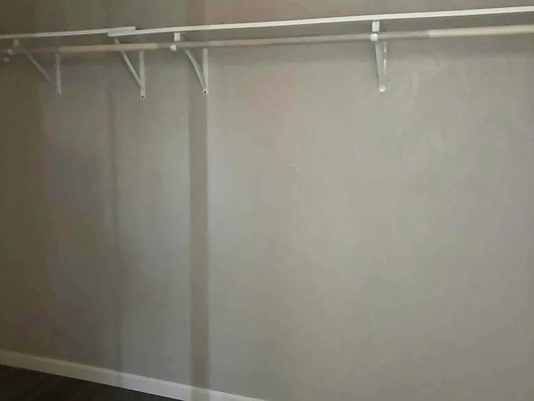 1334 W Avenue H9 — Photo 3