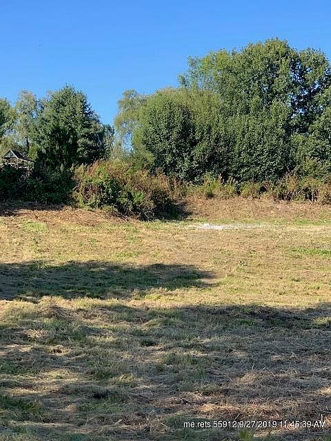 2nd image of 4 River Farm Rd