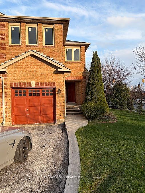 1st image of 20 Ridge Valley Ct