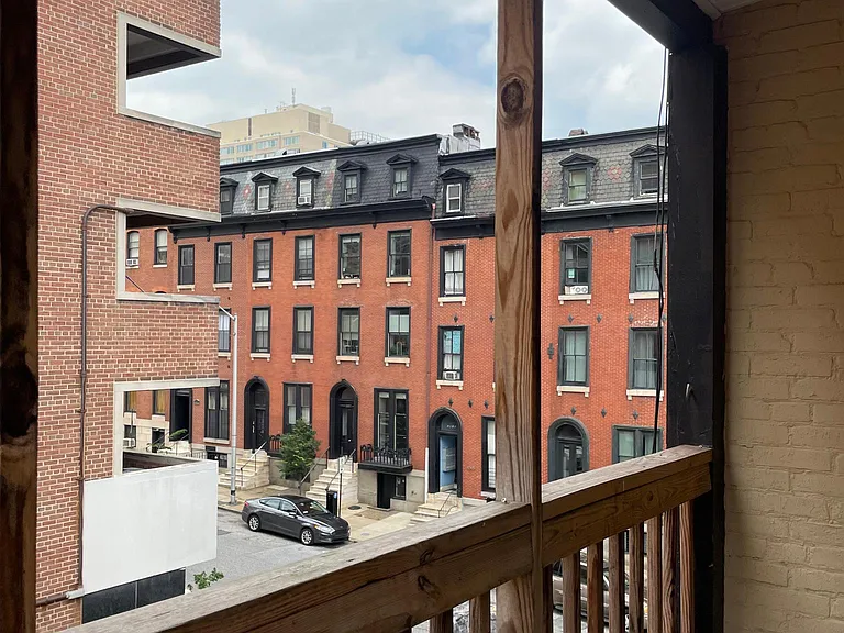 22 E Eager St #3R — Photo 12