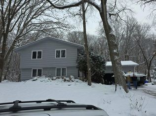 1204 Carlson Lake Ln, Eagan, MN 55123