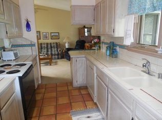 3 Alamos Ln, Los Lunas, NM 87031