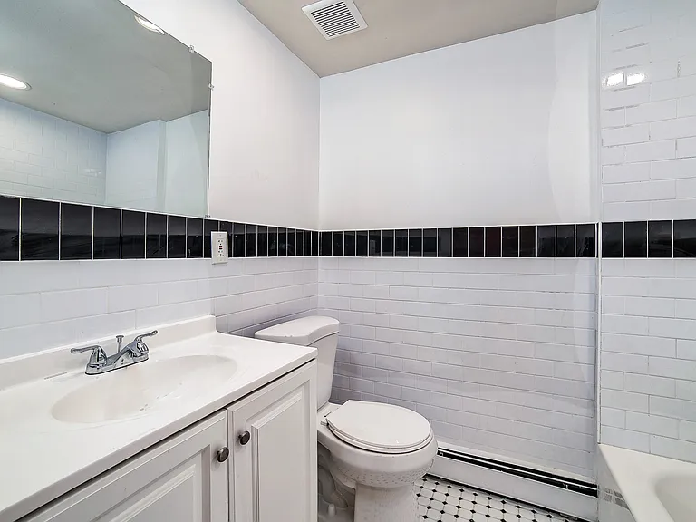 176 McWhorter St #1 — Photo 16