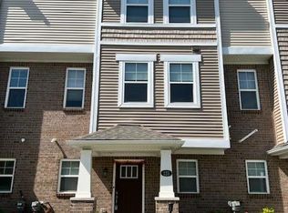 123 Monument Ln, Wixom, MI 48393