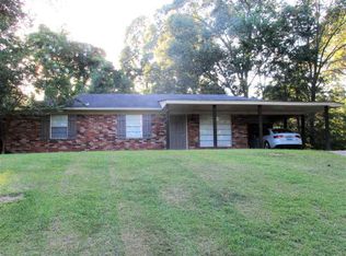 4 Alexander Rd, Natchez, MS 39120